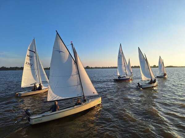 250520-aan-de-wind-na-start-marleen-aegir-valken